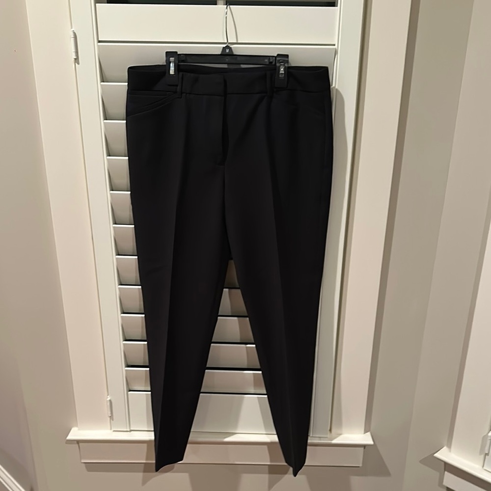 White House Black Market Women’s The Slim Ankle Black Sz 10. Like New Condition
